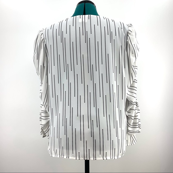 Cabi Clothing Devoted Blouse #3958, Large - Picture 8 of 16